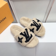 Louis Vuitton Slippers